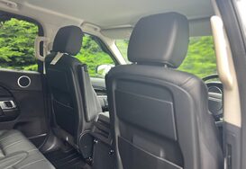 Land Rover Discovery 3.0 TD6 SE AUTO 7 SEATS 19