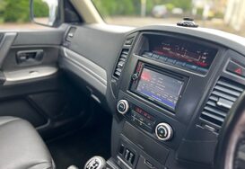 Mitsubishi Shogun 3.2 DI-D 4WORK WARRIOR 3DR SWB COMMERCIAL 19