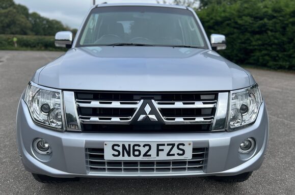 Mitsubishi Shogun 3.2 DI-D 4WORK WARRIOR 3DR SWB COMMERCIAL 4