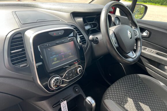Renault Captur DYNAMIQUE S NAV 1.5 DCI AUTOMATIC 31