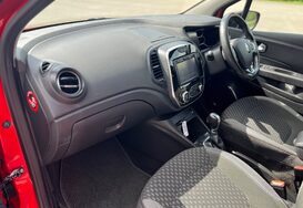 Renault Captur DYNAMIQUE S NAV 1.5 DCI AUTOMATIC 30