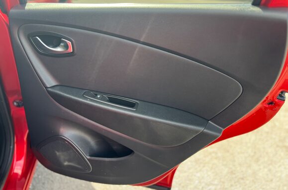 Renault Captur DYNAMIQUE S NAV 1.5 DCI AUTOMATIC 28