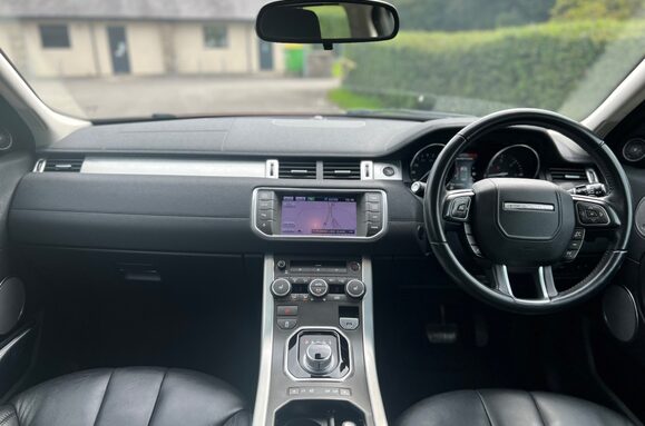 Land Rover Range Rover Evoque 2.2 SD4 PURE TECH AUTO 32
