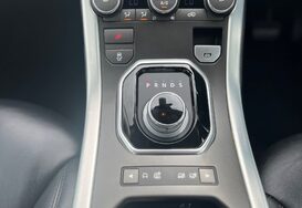Land Rover Range Rover Evoque 2.2 SD4 PURE TECH AUTO 34