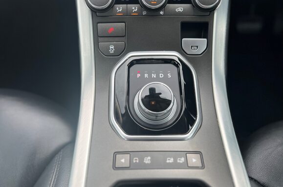 Land Rover Range Rover Evoque 2.2 SD4 PURE TECH AUTO 34
