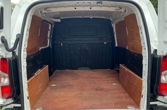 Peugeot Partner 1.5 BLUEHDI PROFESSIONAL PREMIUM L1 25