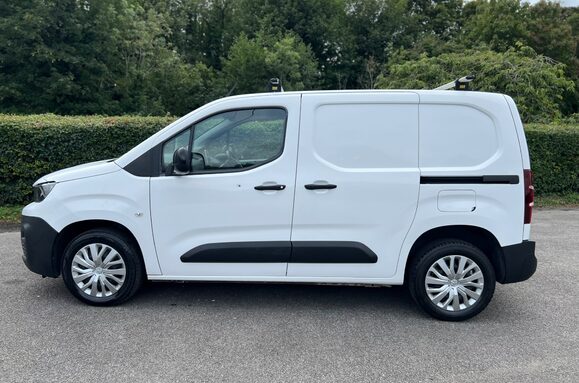 Peugeot Partner 1.5 BLUEHDI PROFESSIONAL PREMIUM L1 11
