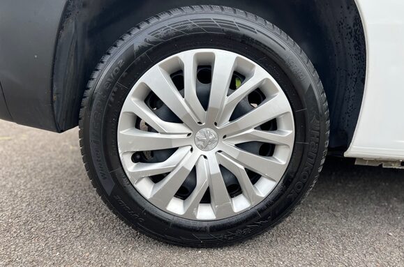 Peugeot Partner 1.5 BLUEHDI PROFESSIONAL PREMIUM L1 9