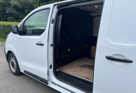 Peugeot Expert 1.5 BLUE HDI PROFESSIONAL PREMIUM L1 25
