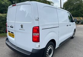 Peugeot Expert 1.5 BLUE HDI PROFESSIONAL PREMIUM L1 7
