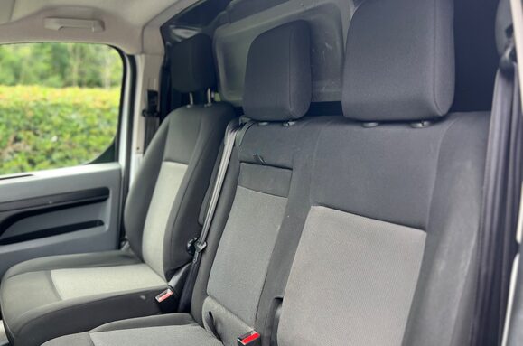 Peugeot Expert 1.5 BLUE HDI PROFESSIONAL PREMIUM L1 18
