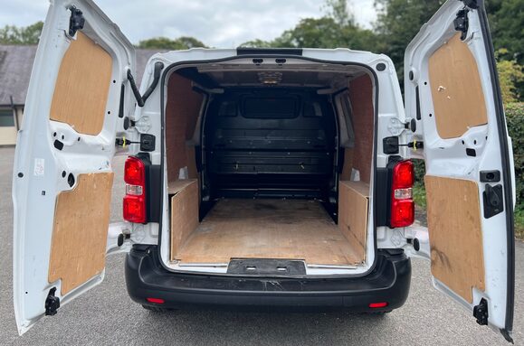 Peugeot Expert 1.5 BLUE HDI PROFESSIONAL PREMIUM L1 27