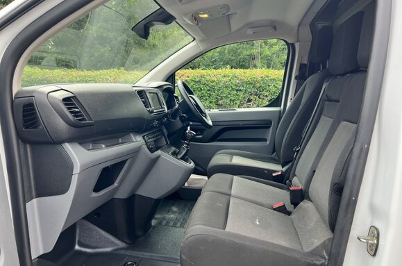 Peugeot Expert 1.5 BLUE HDI PROFESSIONAL PREMIUM L1 19