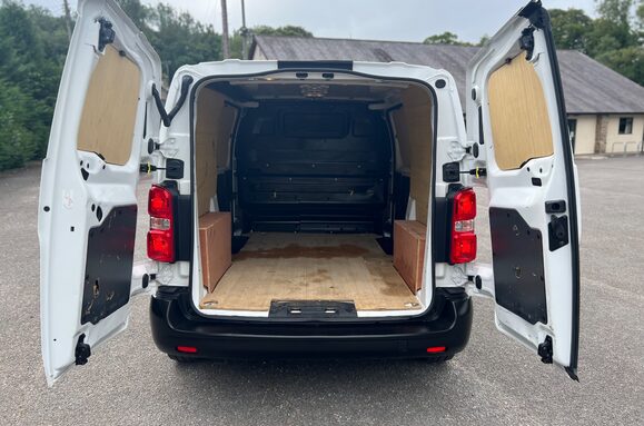 Citroen Dispatch M 1000 ENTERPRISE PRO BLUEHDI S/S 31