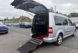 Volkswagen Caddy C20 LIFE TDI 5 SEATS VISTA WHEELCHAIR CONVERSION 3