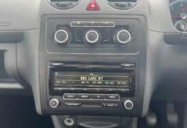 Volkswagen Caddy Maxi Life C20 LIFE TDI 5 SEATS VISTA WHEELCHAIR CONVERSION 38