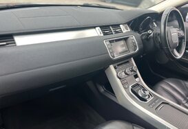 Land Rover Range Rover Evoque 2.2 SD4 PURE TECH AUTO PAN ROOF 33