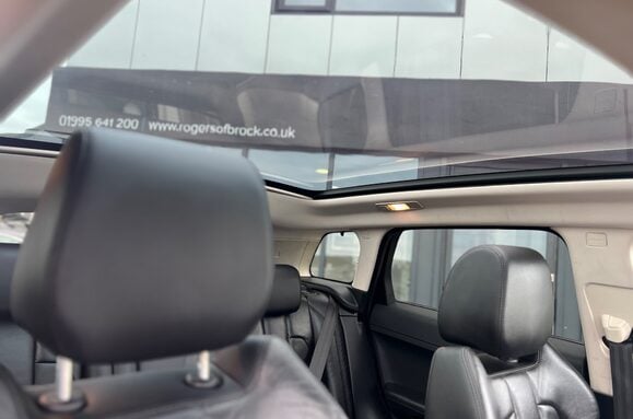Land Rover Range Rover Evoque 2.2 SD4 PURE TECH AUTO PAN ROOF 17