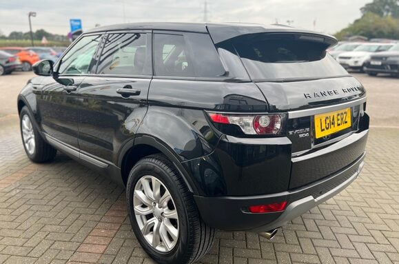 Land Rover Range Rover Evoque 2.2 SD4 PURE TECH AUTO PAN ROOF 9