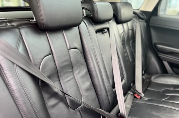 Land Rover Range Rover Evoque 2.2 SD4 PURE TECH AUTO PAN ROOF 24