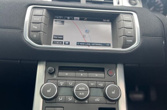 Land Rover Range Rover Evoque 2.2 SD4 PURE TECH AUTO PAN ROOF 29