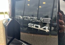 Land Rover Range Rover Evoque 2.2 SD4 PURE TECH AUTO PAN ROOF 39