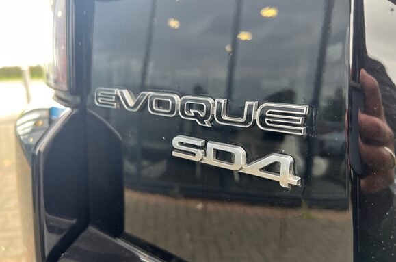 Land Rover Range Rover Evoque 2.2 SD4 PURE TECH AUTO PAN ROOF 39