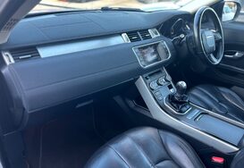 Land Rover Range Rover Evoque 2.2 ED4 PURE TECH COUPE PAN ROOF 32