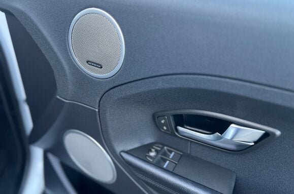 Land Rover Range Rover Evoque 2.2 ED4 PURE TECH COUPE PAN ROOF 28