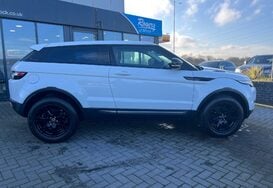 Land Rover Range Rover Evoque 2.2 ED4 PURE TECH COUPE PAN ROOF 10