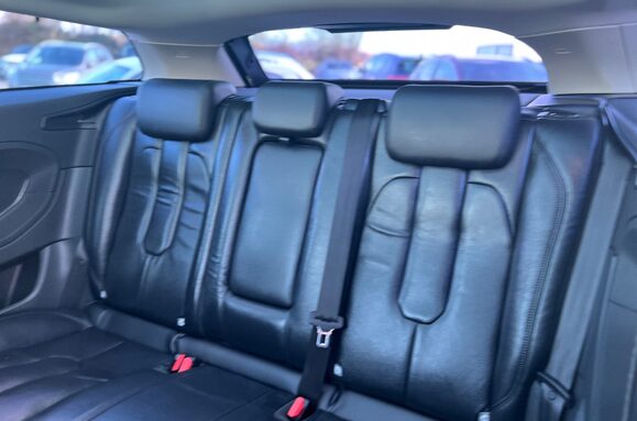 Land Rover Range Rover Evoque 2.2 ED4 PURE TECH COUPE PAN ROOF 36