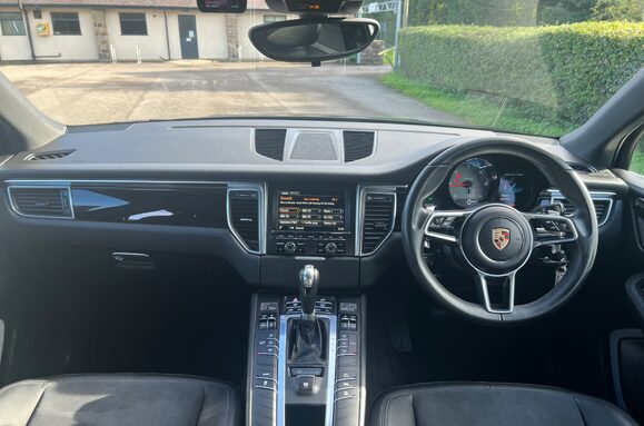 Porsche Macan Macan 3.0 TD V6 S PDK 4WD Euro 6 AUTO 33