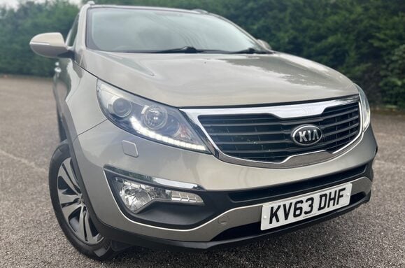 Kia Sportage 1.7 CRDI 3 SAT NAV GLASS PAN ROOF 2