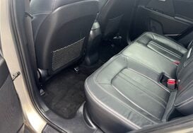 Kia Sportage 1.7 CRDI 3 SAT NAV GLASS PAN ROOF 36