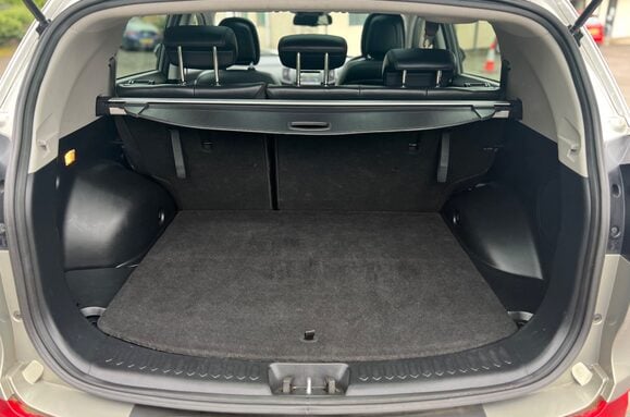 Kia Sportage 1.7 CRDI 3 SAT NAV GLASS PAN ROOF 42