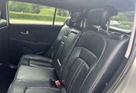 Kia Sportage 1.7 CRDI 3 SAT NAV GLASS PAN ROOF 35