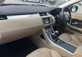 Land Rover Range Rover Evoque 2.2 SD4 PURE TECH 31