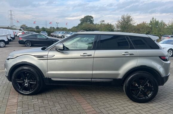 Land Rover Range Rover Evoque 2.2 SD4 PURE TECH 10