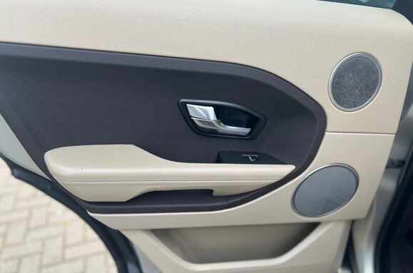 Land Rover Range Rover Evoque 2.2 SD4 PURE TECH 36