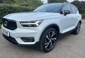 Volvo XC40 2.0 T5 R-DESIGN PRO AWD AUTO 11