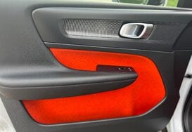 Volvo XC40 2.0 T5 R-DESIGN PRO AWD AUTO 29