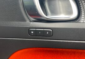 Volvo XC40 2.0 T5 R-DESIGN PRO AWD AUTO 20