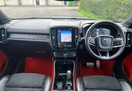 Volvo XC40 2.0 T5 R-DESIGN PRO AWD AUTO 34