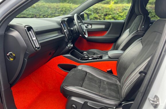 Volvo XC40 2.0 T5 R-DESIGN PRO AWD AUTO 27