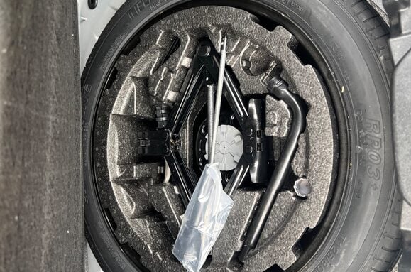 Volvo XC40 2.0 T5 R-DESIGN PRO AWD AUTO 37