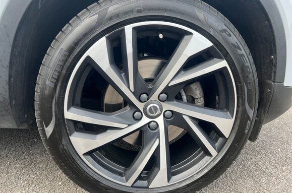 Volvo XC40 2.0 T5 R-DESIGN PRO AWD AUTO 10