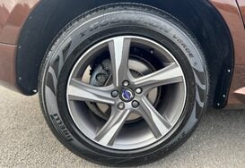 Volvo XC60 2.0 D4 R-DESIGN LUX NAV AUTO PAN ROOF 9