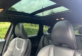 Volvo XC60 2.0 D4 R-DESIGN LUX NAV AUTO PAN ROOF 24