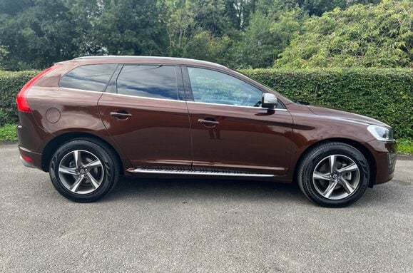 Volvo XC60 2.0 D4 R-DESIGN LUX NAV AUTO PAN ROOF 6