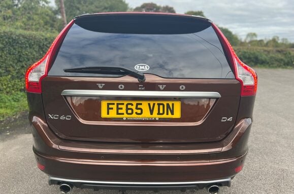 Volvo XC60 2.0 D4 R-DESIGN LUX NAV AUTO PAN ROOF 8